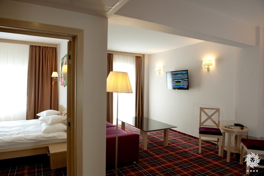 Hotel Leon & Spa Arad Room photo